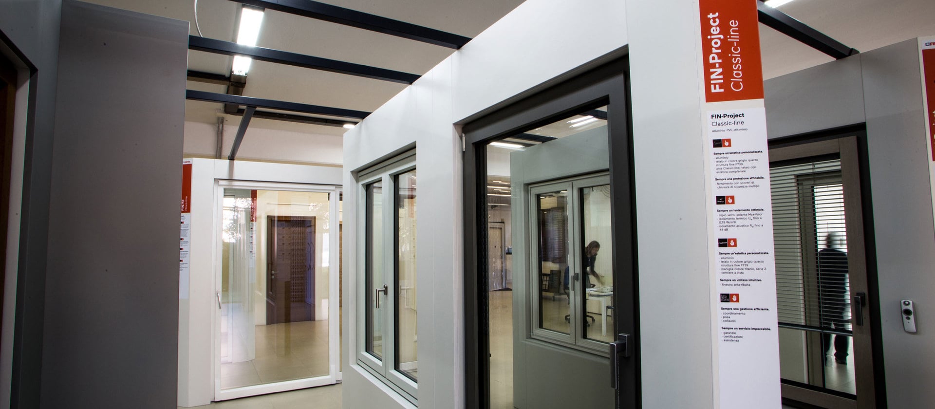 TECNOFINESTRA SRL